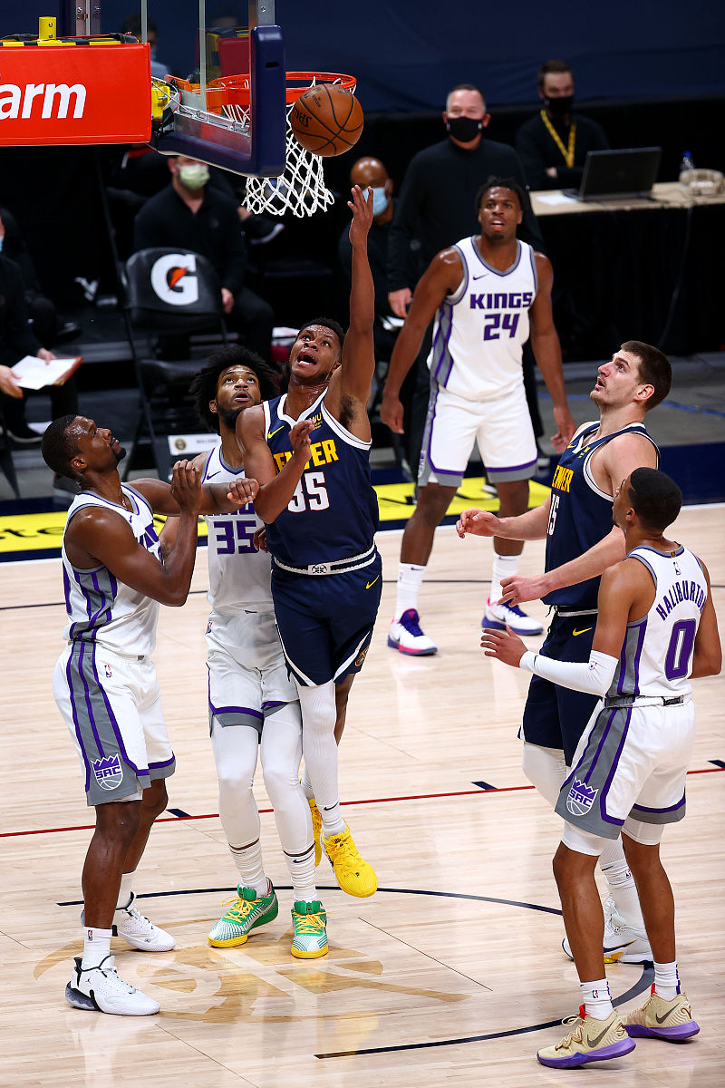 国际篮联对篮球比赛如何穿球衣颜色-问鼎棋牌