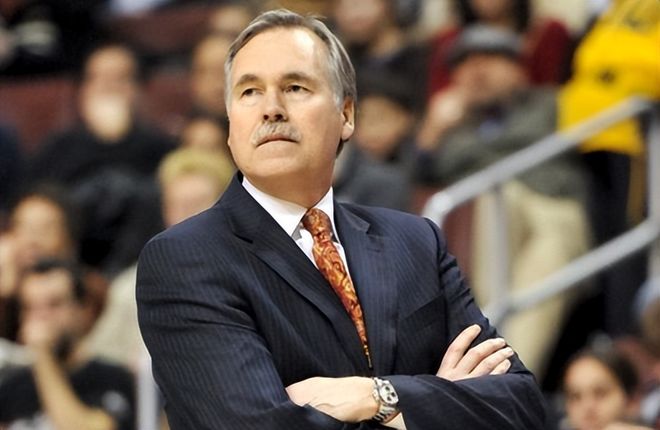 关于转折点！萨克拉门托国王主帅复盘，欧联冲刺阶段攻防权衡，态度坚定，轮换策略成焦点的信息-问鼎娱乐